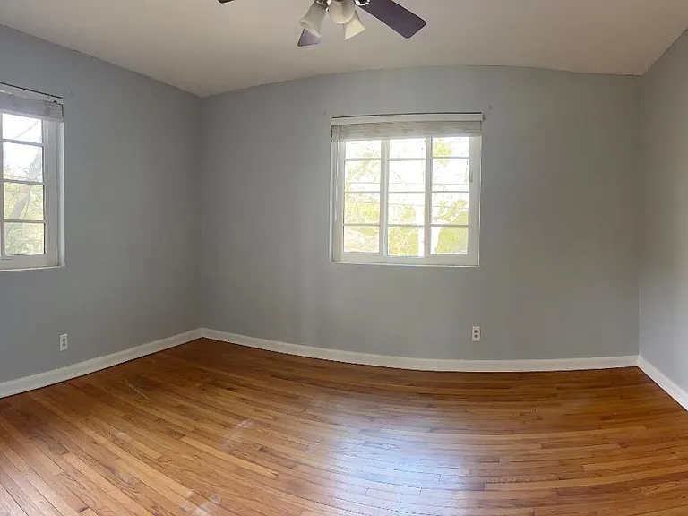 2842 Sydney St #4 — Photo 13