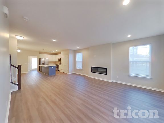 2nd image of 303 Thomas Point Dr