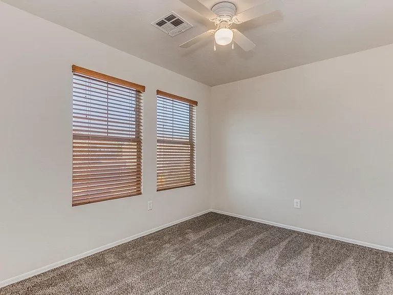6809 S 39th Ln — Photo 29