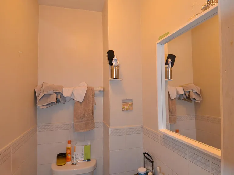 40 Bowen St #2 — Photo 3
