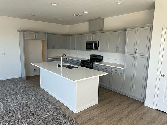 5th image of 1103 W Payson Ave