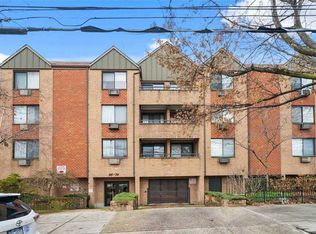 66-70 79th St #2D, Middle Village, NY 11379