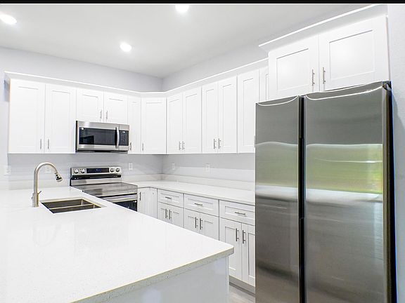 2nd image of 344 Rockland St