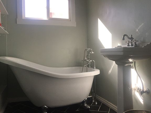 3rd image of 24437 Shadeland Dr