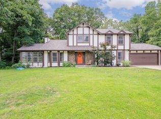 2 Pear Tree Ct, Saint Peters, MO 63376