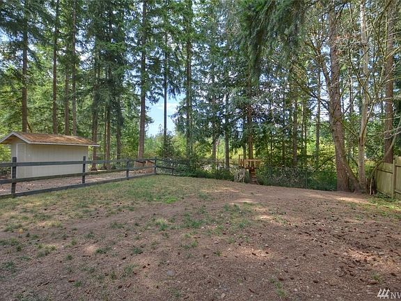 3rd image of 22539 Bluewater Dr SE