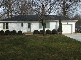 626 Senn Dr, Tallmadge, OH 44278