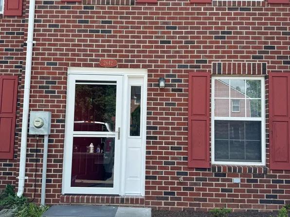 2642 Limestone Ct, Winchester, VA 22601
