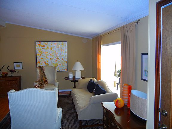 5th image of 21187 N St
