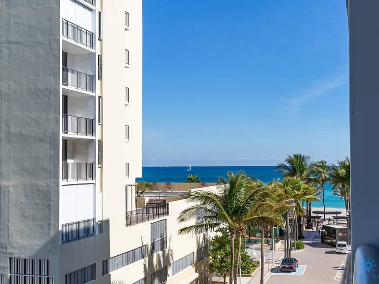 777 N Ocean Dr #ID1227284P — Photo 20