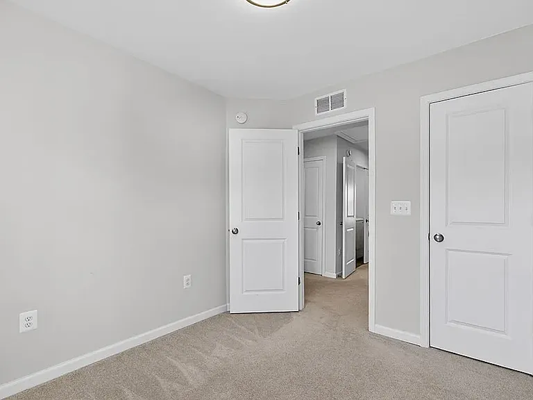 633 Eking Green Dr — Photo 12