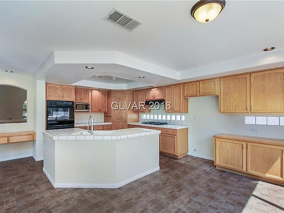 2nd image of 3624 Deer Flats St