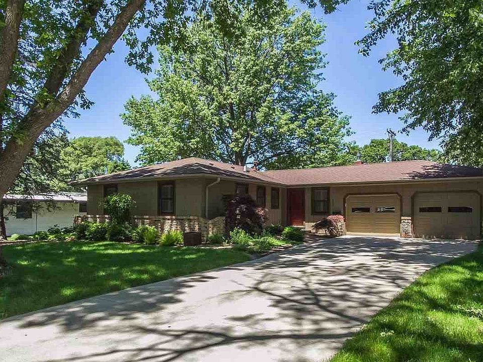 1st image of 324 Koser Ave
