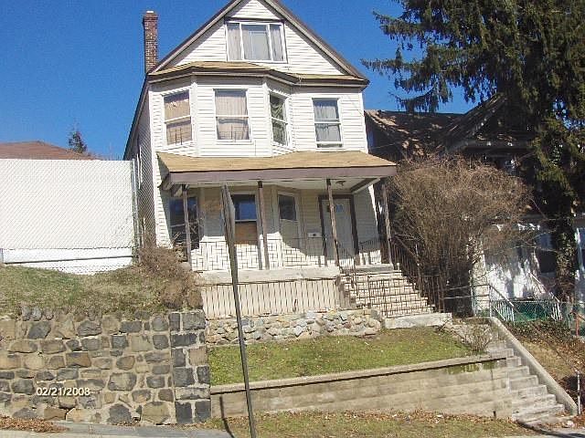 1st image of 25 Prospect Ave