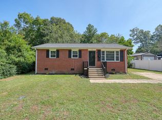 121 Wofford St, Woodruff, SC 29388