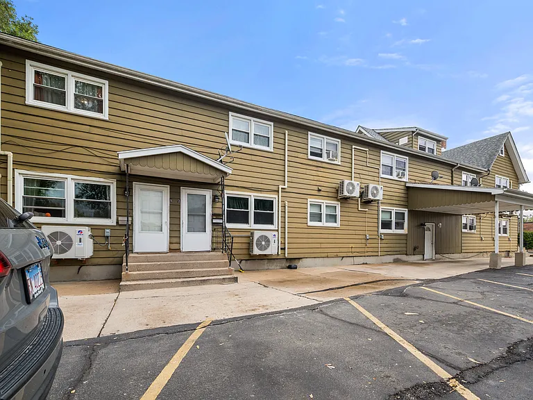 304 Hankes Ave #1 — Photo 12