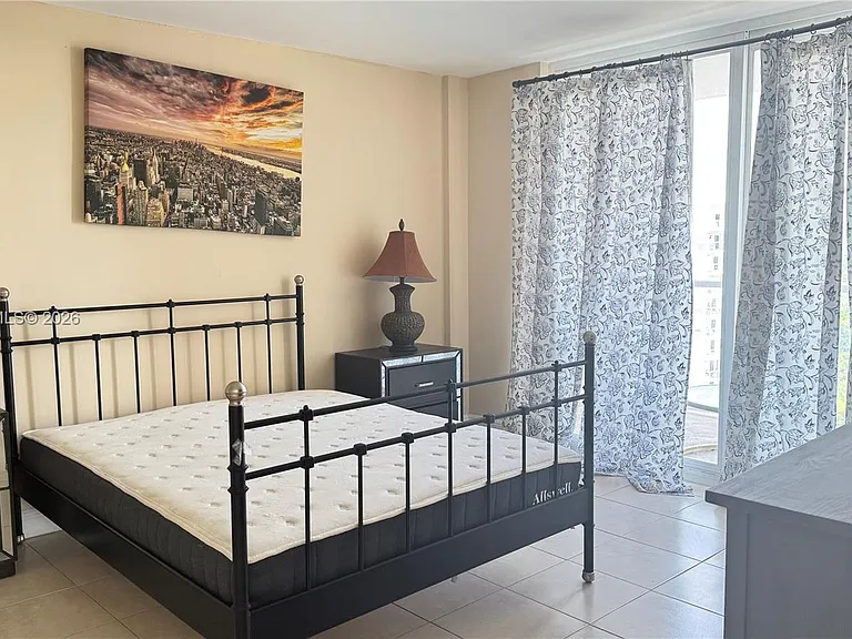 1301 NE Miami Gardens Dr #1611W — Photo 5