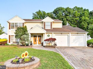 7 Crystal Ct, Barnegat, NJ 08005