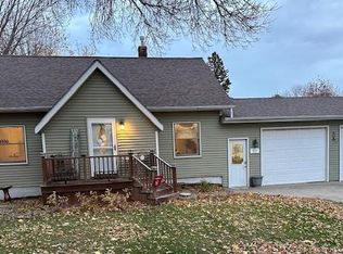 537 Cedar Ave, Westbrook, MN 56183