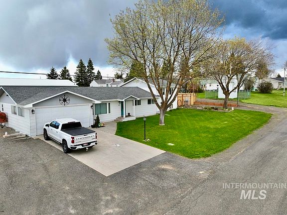 2nd image of 502 Villard Ave