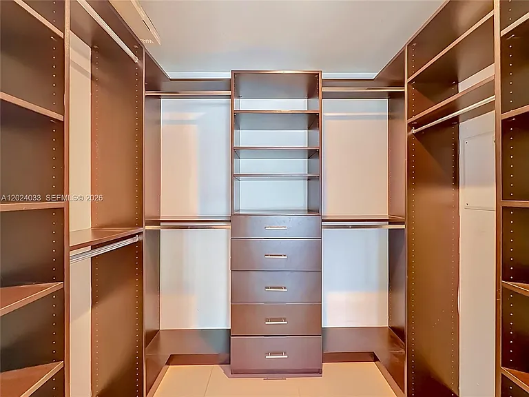 300 S Biscayne Blvd #L-1016 — Photo 16