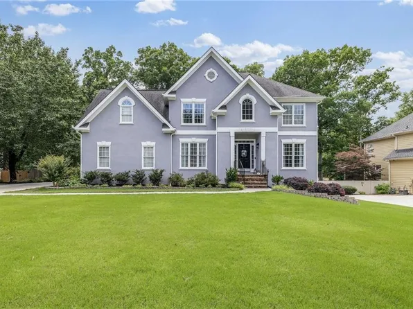 1634 Crittenden Ln, Lawrenceville, GA 30043