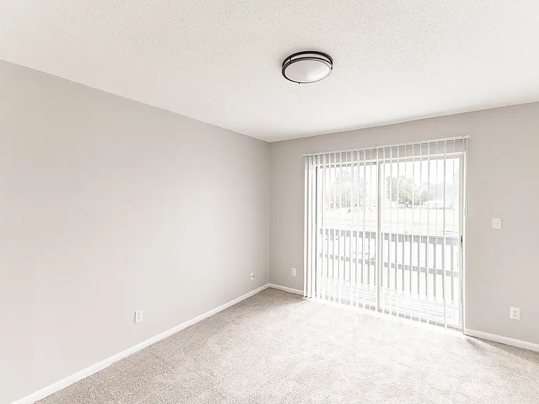 Beltline Villas Apartments — Photo 17