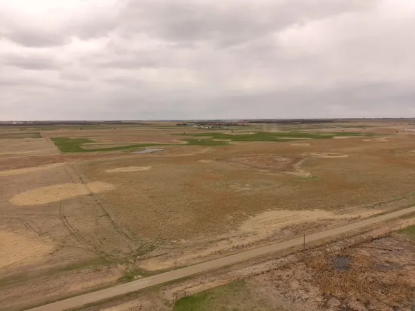 114th St, Aberdeen, SD 57401