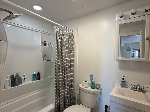 4th image of 33 Marine Rd #R