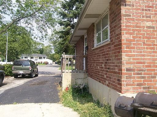 2nd image of 16923 Glen Oaks Dr