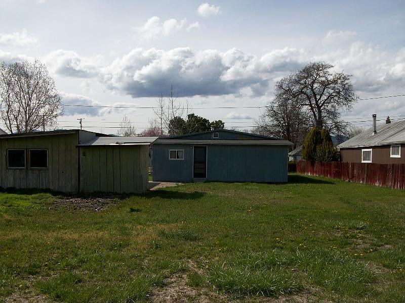2nd image of 251 S 9th St