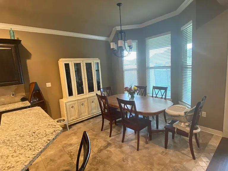 922 Antler Dr — Photo 5
