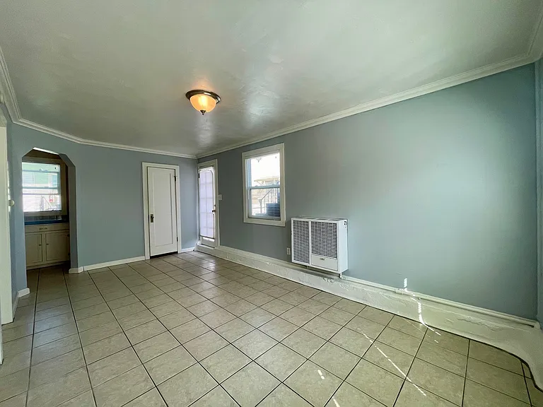 4443 38th St — Photo 3