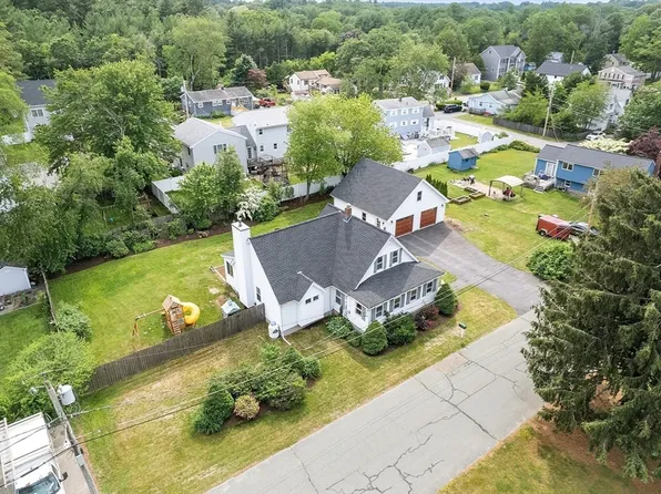 25 Taplin Ave, Wilmington, MA 01887