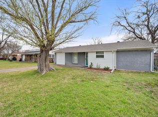 729 SW Sunnybrook Dr, Burleson, TX 76028