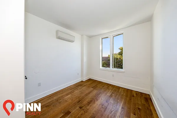 Rented by Pinn Realty | media 26