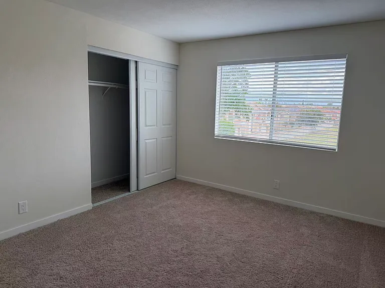 339 Sefton Ave #F — Photo 9
