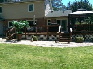11 Marina Dr, Newport News, VA 23608