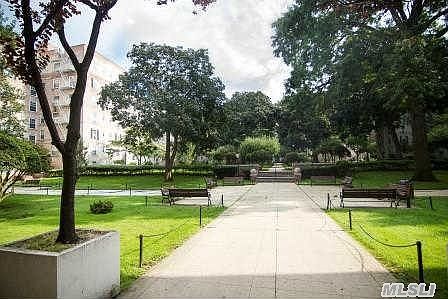 5th image of 3081 54th St APT 5H