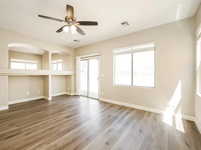 5864 Cape Hatteras Ct — Photo 5