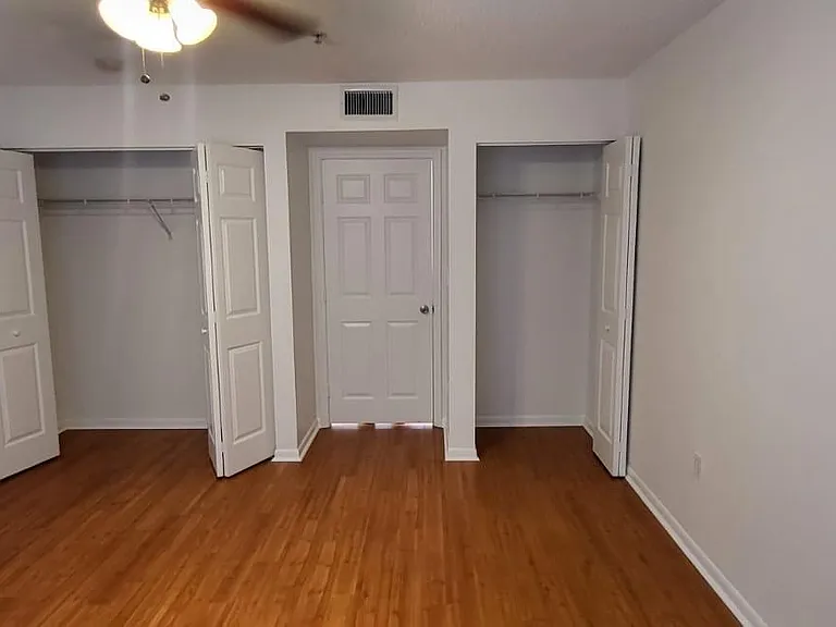 2921 NE 185th St #1202 — Photo 28