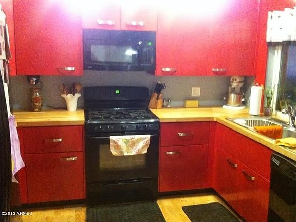 4th image of 2408 W Sunnyside Ave