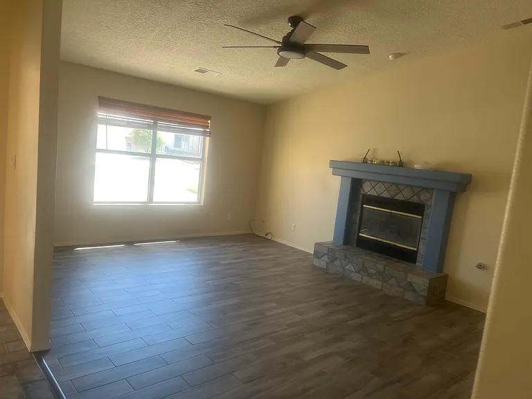8109 Camino Paisano NW — Photo 5