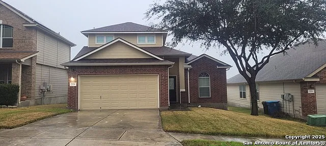 3 bed, 2.0 bath, 1872 sqft, $1,795 — Photo 2