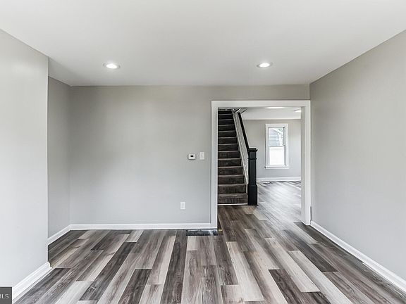 5th image of 108 E Jefferson St