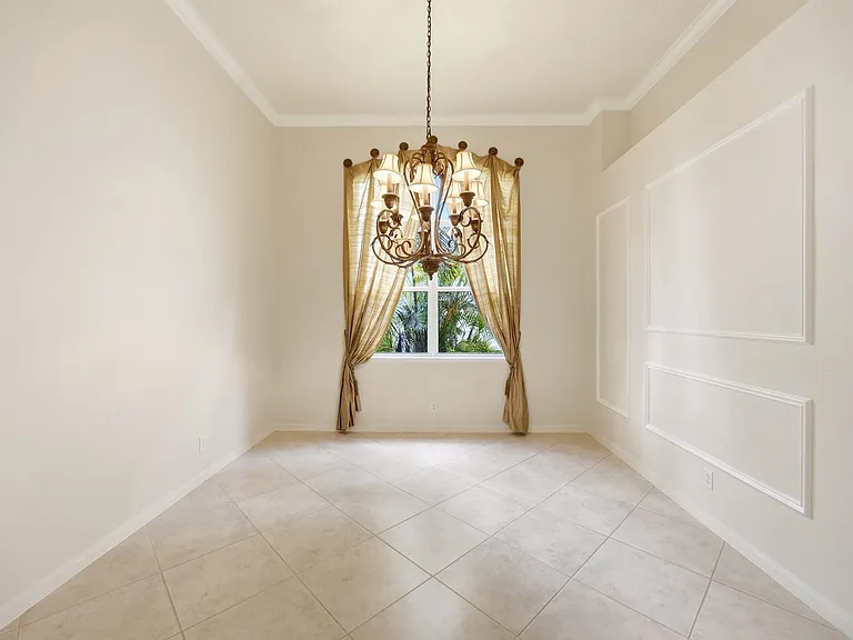 195 Sedona Way — Photo 12