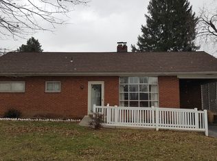 63 Pilgrim Dr, Lancaster, PA 17603