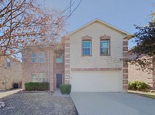 1720 Birds Eye Rd, Fort Worth, TX 76177