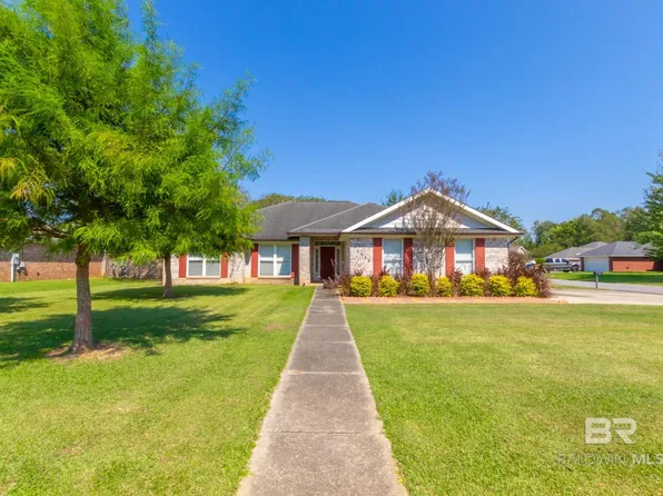 16858 Heartland Cir, Robertsdale, AL 36567