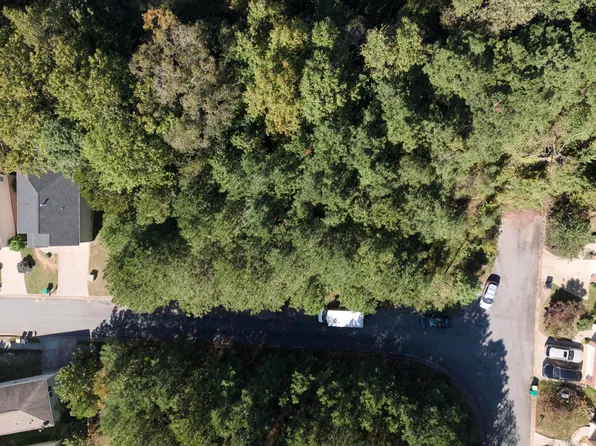 213 Village Ln, Woodstock, GA 30188